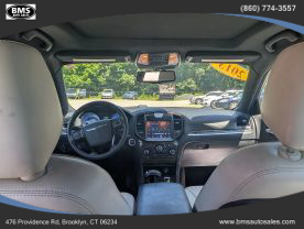 2013 CHRYSLER 300 SEDAN V6, 3.6 LITER 300 MOTOWN SEDAN 4D