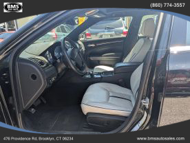 2013 CHRYSLER 300 SEDAN V6, 3.6 LITER 300 MOTOWN SEDAN 4D