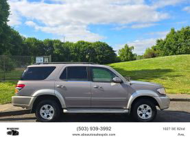 2002 TOYOTA SEQUOIA SUV V8, 4.7 LITER SR5 SPORT UTILITY 4D