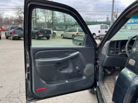 2002 CHEVROLET SILVERADO 1500 REGULAR CAB PICKUP V6, 4.3 LITER LONG BED