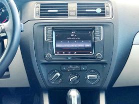 2017 VOLKSWAGEN JETTA SEDAN 4-CYL, TURBO, 1.4 LITER 1.4T SE SEDAN 4D