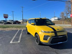 2020 KIA SOUL WAGON YELLOW AUTOMATIC - Auto Solutions of Greensboro LLC, NC, 36.05701, -79.84368