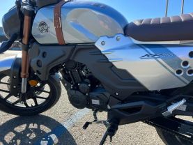2023 LIFAN KPM 200 STREET - -