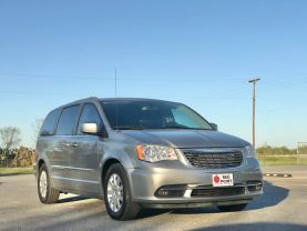 2015 CHRYSLER TOWN & COUNTRY VAN V6, 3.6 LITER TOURING MINIVAN 4D