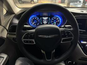 2017 CHRYSLER PACIFICA PASSENGER BLUE AUTOMATIC - Auto Spot