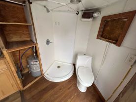 2017 LARK LARK ENCLOSED TRAILER - -