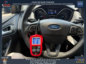 2015 FORD FOCUS HATCHBACK 4-CYL, FLEX FUEL, 2.0L SE HATCHBACK 4D