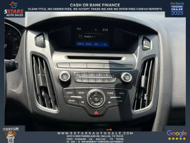 2015 FORD FOCUS HATCHBACK 4-CYL, FLEX FUEL, 2.0L SE HATCHBACK 4D