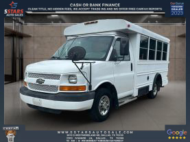 2005 CHEVROLET EXPRESS CUTAWAY CAB CHASSIS V8, 6.0 LITER VAN CAB-CHASSIS 2D