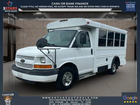 2005 CHEVROLET EXPRESS CUTAWAY CAB CHASSIS V8, 6.0 LITER VAN CAB-CHASSIS 2D