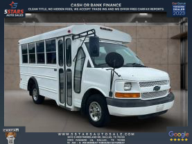 2005 CHEVROLET EXPRESS CUTAWAY CAB CHASSIS V8, 6.0 LITER VAN CAB-CHASSIS 2D