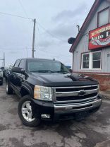 2011 CHEVROLET SILVERADO 1500 CREW CAB PICKUP V8, FLEX FUEL, 5.3 LITER LT PICKUP 4D 5 3/4 FT