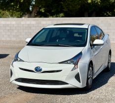 2017 TOYOTA PRIUS HATCHBACK 4-CYL, HYBRID, 1.8 LITER TWO ECO HATCHBACK 4D