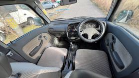 1998 MAZDA SCRUM VAN F6A STAND OFF