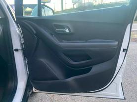 2017 CHEVROLET TRAX SUV WHITE AUTOMATIC - Auto Spot