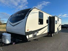 Used 2019 KEYSTONE RV OUTBACK ULTRA-LITE TRAVEL TRAILER - 280URB - LA Auto Star located in Virginia Beach, VA