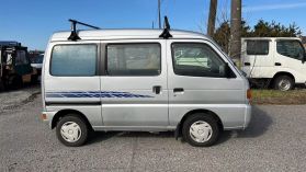 1998 MAZDA SCRUM VAN F6A STAND OFF