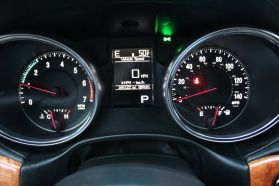2011 JEEP GRAND CHEROKEE SUV V8, 5.7 LITER OVERLAND SPORT UTILITY 4D