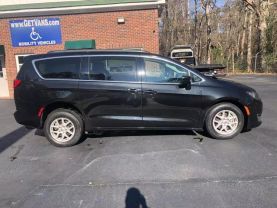 2020 CHRYSLER VOYAGER VAN V6, 3.6 LITER LXI MINIVAN 4D