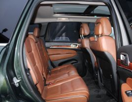 2011 JEEP GRAND CHEROKEE SUV V8, 5.7 LITER OVERLAND SPORT UTILITY 4D
