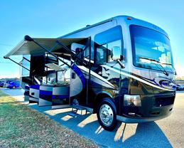 Used 2017 THOR MOTOR COACH OUTLAW TOY HAULER CLASS A - 37RB - LA Auto Star located in Virginia Beach, VA