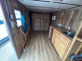 2017 LARK LARK ENCLOSED TRAILER - -