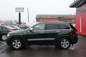 2011 JEEP GRAND CHEROKEE SUV V8, 5.7 LITER OVERLAND SPORT UTILITY 4D