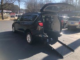 2020 CHRYSLER VOYAGER VAN V6, 3.6 LITER LXI MINIVAN 4D