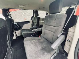 2016 DODGE GRAND CARAVAN PASSENGER PASSENGER V6, FLEX FUEL, 3.6 LITER SE MINIVAN 4D