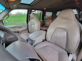 2000 FORD EXPEDITION SUV V8, 5.4 LITER EDDIE BAUER SPORT UTILITY 4D