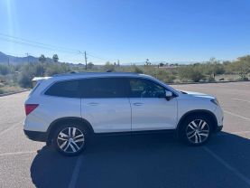 2017 HONDA PILOT SUV V6, I-VTEC, 3.5 LITER TOURING SPORT UTILITY 4D