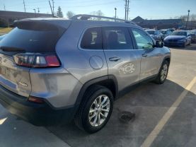2019 JEEP CHEROKEE SUV 4-CYL, ZERO EVAP, 2.4 LITER LATITUDE SPORT UTILITY 4D