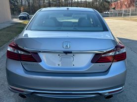 2017 Honda Accord - Image 4