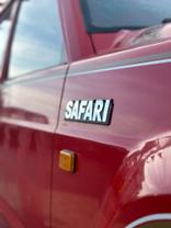 1995 Nissan Safari - Image 2