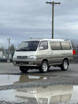 1996 Toyota Hiace - Image 4