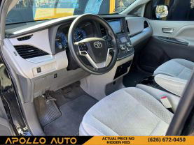 2018 TOYOTA SIENNA VAN V6, 3.5 LITER LE MINIVAN 4D