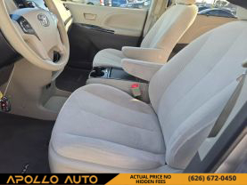 2011 TOYOTA SIENNA VAN V6, 3.5 LITER LE MINIVAN 4D