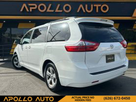 2015 TOYOTA SIENNA VAN V6, 3.5 LITER LE MINIVAN 4D