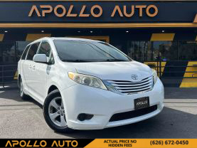 2015 TOYOTA SIENNA VAN V6, 3.5 LITER LE MINIVAN 4D