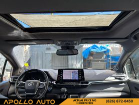 2021 TOYOTA SIENNA VAN 4-CYL, HYBRID, 2.5 LITER XSE MINIVAN 4D