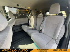 2015 TOYOTA SIENNA VAN V6, 3.5 LITER LE MINIVAN 4D