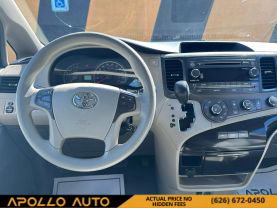 2011 TOYOTA SIENNA VAN V6, 3.5 LITER LE MINIVAN 4D