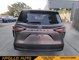 2022 TOYOTA SIENNA VAN 4-CYL, HYBRID, 2.5 LITER XLE MINIVAN 4D
