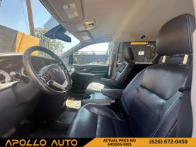 2018 TOYOTA SIENNA VAN V6, 3.5 LITER SE MINIVAN 4D