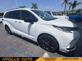 2021 TOYOTA SIENNA VAN 4-CYL, HYBRID, 2.5 LITER XSE MINIVAN 4D
