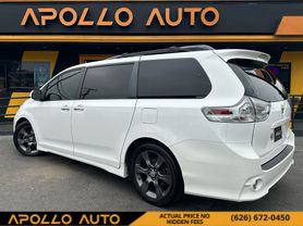 2015 TOYOTA SIENNA VAN V6, 3.5 LITER SE MINIVAN 4D