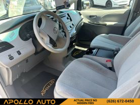 2011 TOYOTA SIENNA VAN V6, 3.5 LITER LE MINIVAN 4D