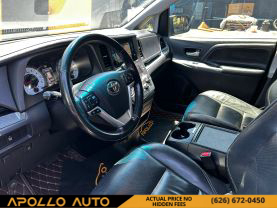 2016 TOYOTA SIENNA VAN V6, 3.5 LITER SE MINIVAN 4D