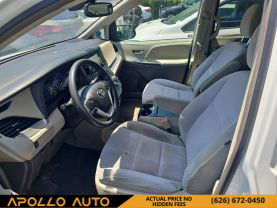 2018 TOYOTA SIENNA VAN V6, 3.5 LITER LE MINIVAN 4D
