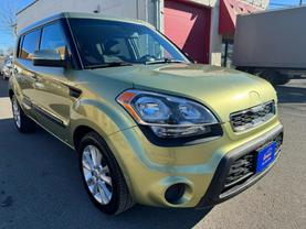 2013 KIA SOUL WAGON GREEN MANUAL - Auto Spot